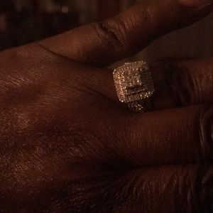 Diamond engagement ring